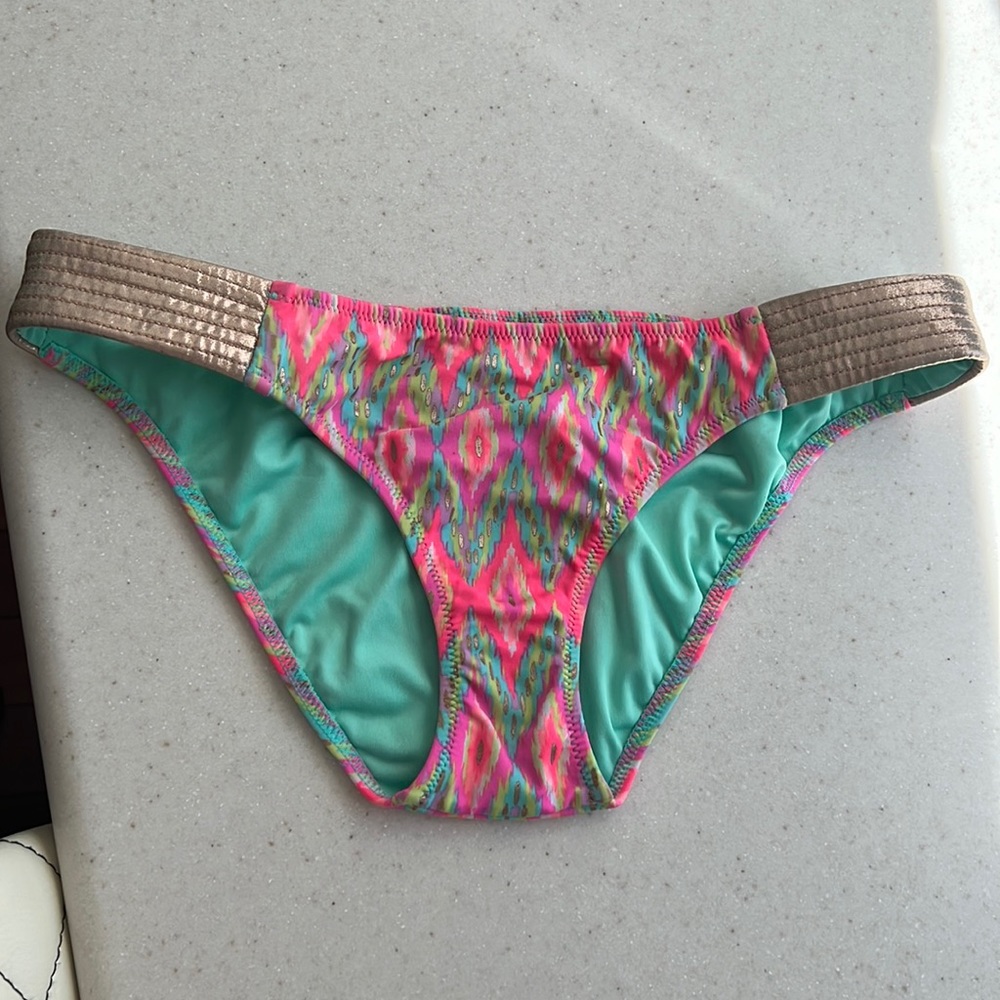 Bikini Bottoms 🐚✨💕
